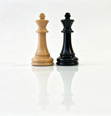 Luxury 38*38*8cm wooden Chess Set with table Design