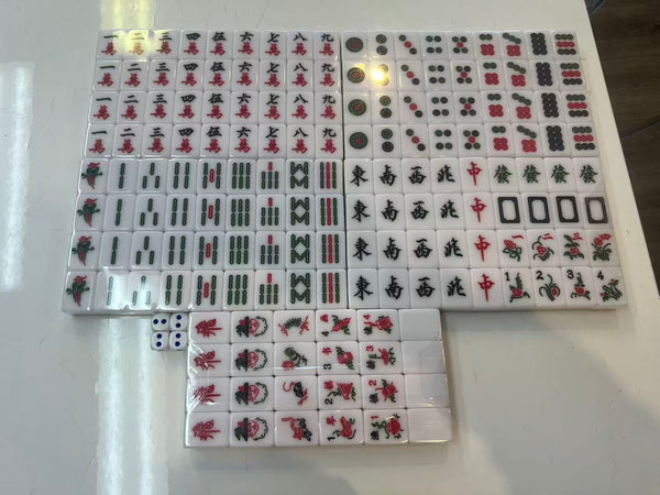 168 Tile Singapore Malaysia Mahjong Set Gold Large Tiles with Jokers